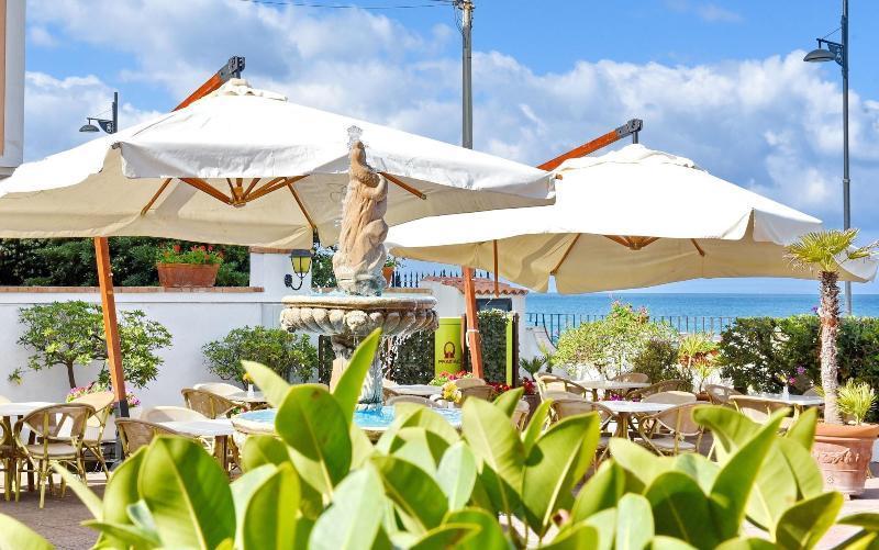 Costa D'oro 3*